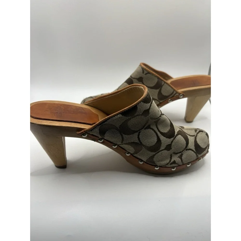Coach Felicity Signature C Clog Mules Women's 7 Wood Heels Made Italy P058 G02